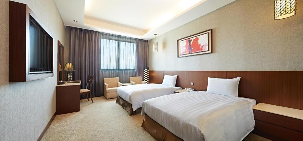 Guanko Hotel Цзяи Экстерьер фото